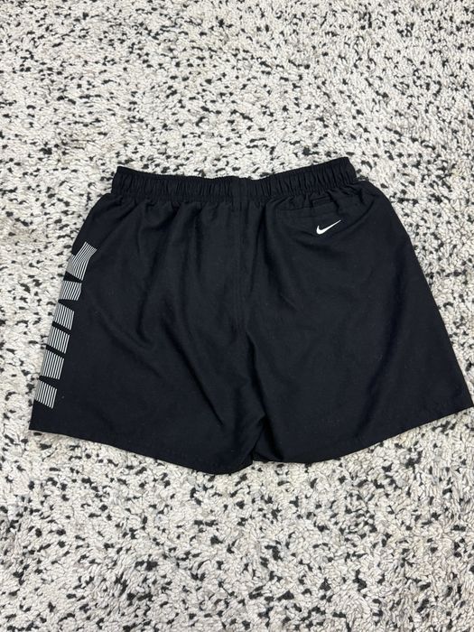 Къси панталони NIKE.Размер M
