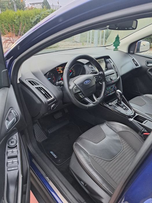 Ford Focus 2.0 tdci 150cp automat Titanium