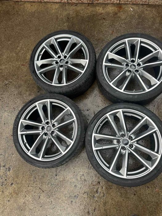 Оригинални джанти с гуми 21 цола Audi S8/S8 plus