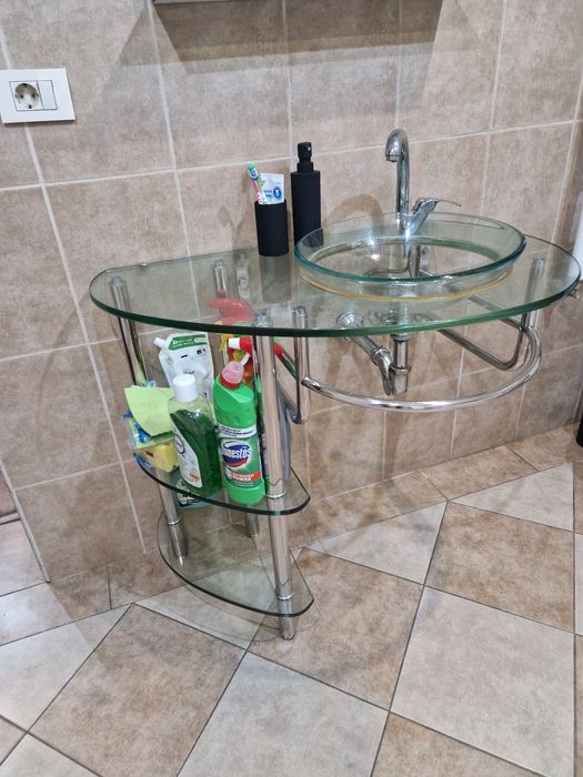 Mobilier baie sticla securizata