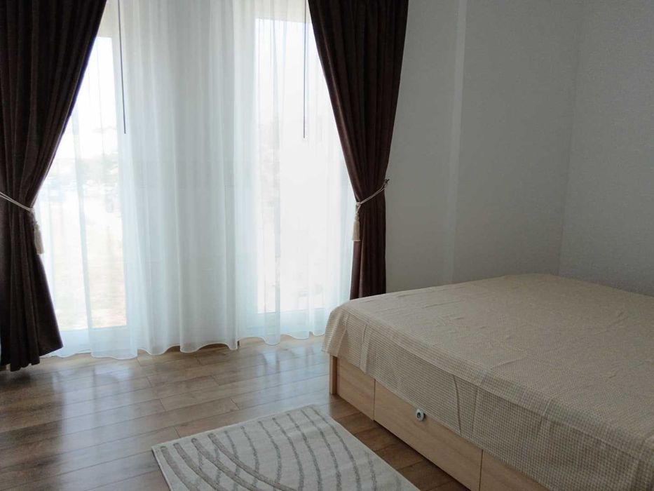 Proprietar dau in chirie apartament 2 camere +parcare complex Elite