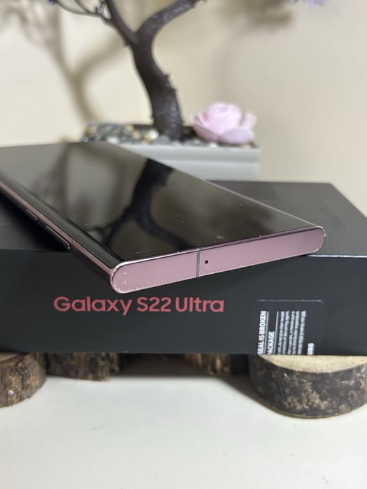 *Добро Състояние* Samsung S22 ULTRA (256GB)
