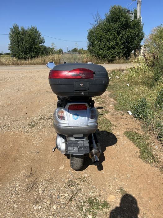 Vand scurer piaggio mp3 500cc