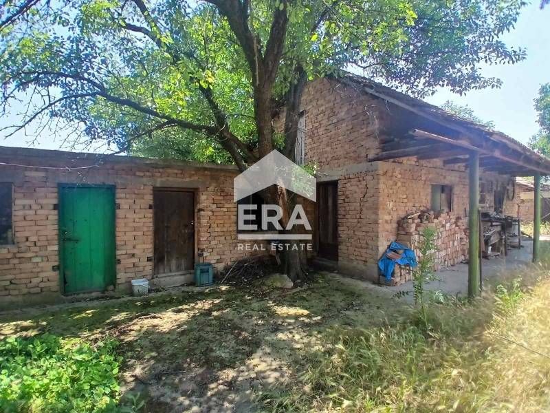 ЕКСКЛУЗИВНО! ЕРА ПЛЕВЕН СИТИ предлага къща за продажба в гр. Долна Мит