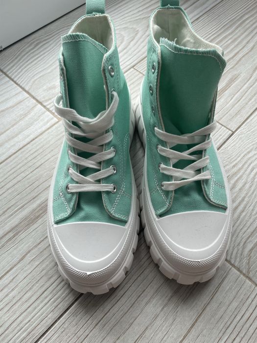 Tenesi inalti bascheti fete verzi marimea 41 noi