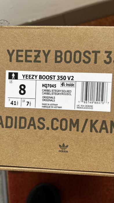 Adidas yezzy 350 v2 carbon beluga