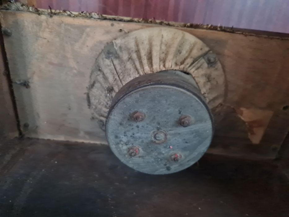 Carcasa radio romanesc Romanta, comunism