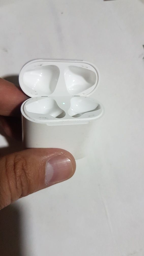 Аирподс. Airpods.