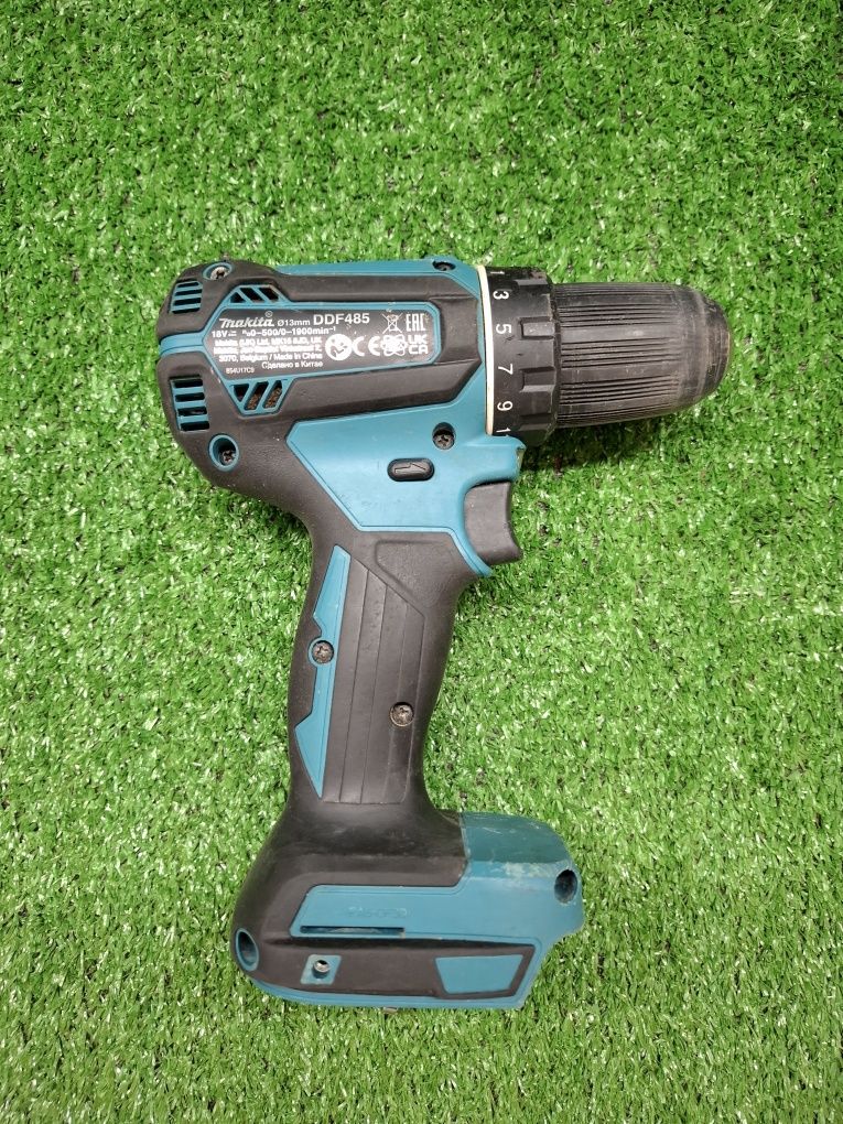 Безчетков винтоверт Makita DDF485
