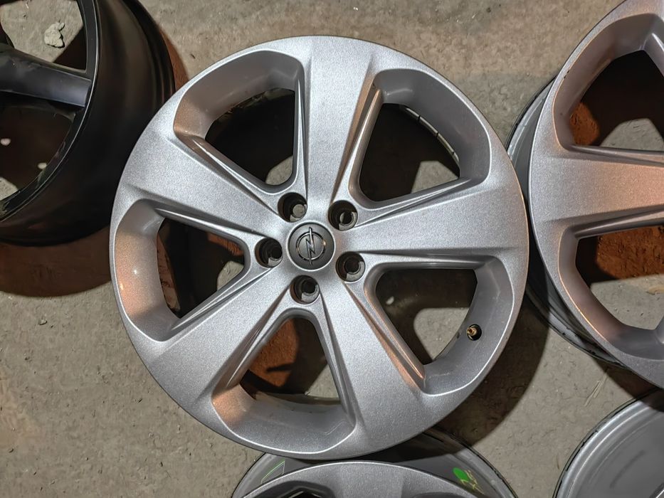 Оригинални джанти за Опел Мока|Астра 18" с датчици