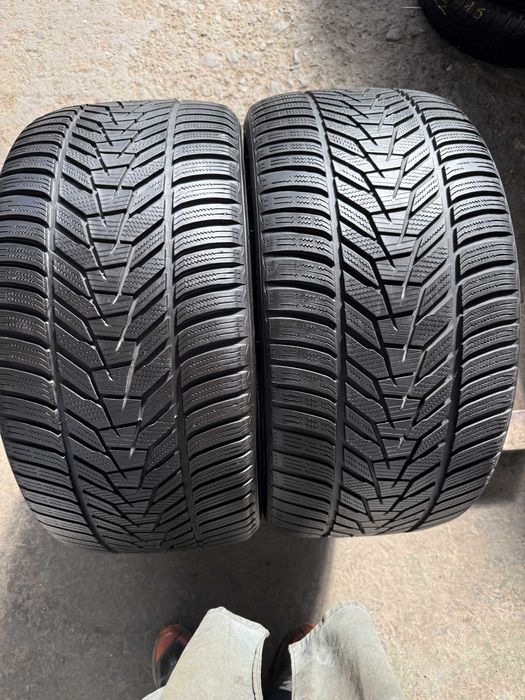 2x Anvelope Iarna 295/35 R21 - Hankook  Winter I"Cept Evo 3 X