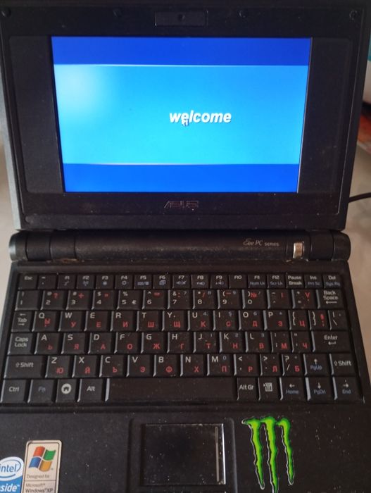 Малък Лаптоп Асус / Нотбук