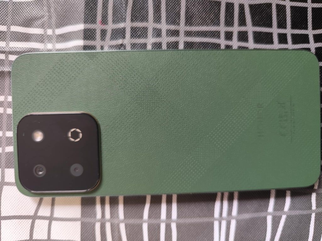 HONOR 200smart. Чисто нов!