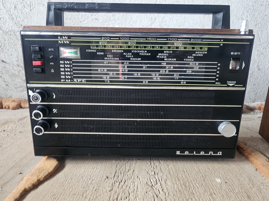 Radio Selena B211 - Funcționează