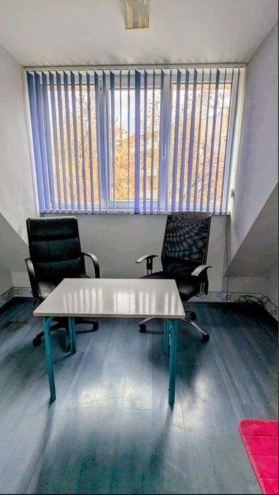 Продава се Тристаен апартамент в Търговище, Център - 70 кв.м за 1093 €/кв.м - Снимка #4