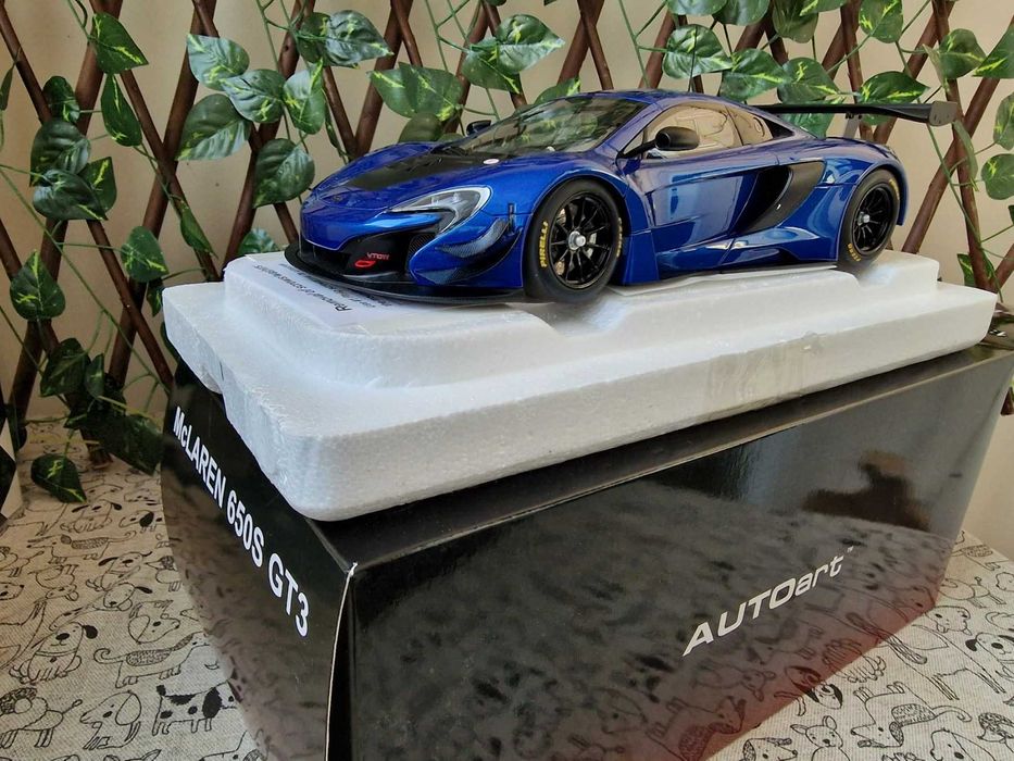 AutoART 1:18 Мащаб McLAREN 650 GT3