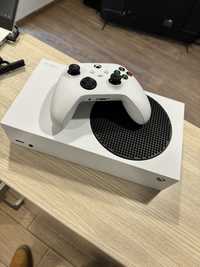 consola Xbox Series S cu 1 maneta