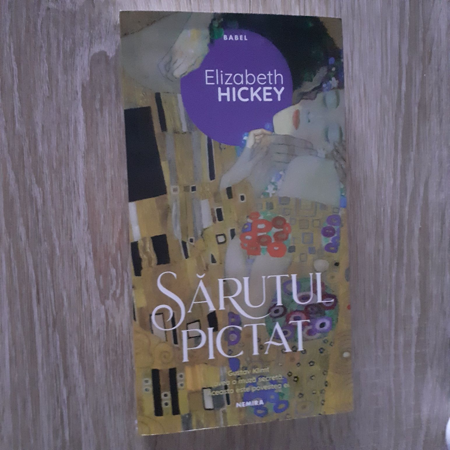 Sarutul pictat - Elizabeth Hickey