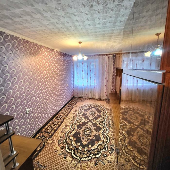 Продам трехкомнатную квартиру в районе Зиг-заг