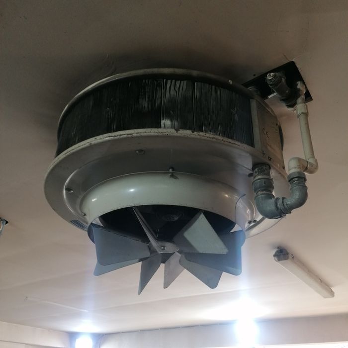 Radiator industrial, ventilator Jucker aer cald