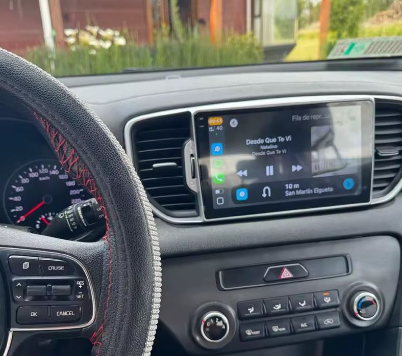 Adaptor wireless cu conectare automată la CarPlay si Android Auto