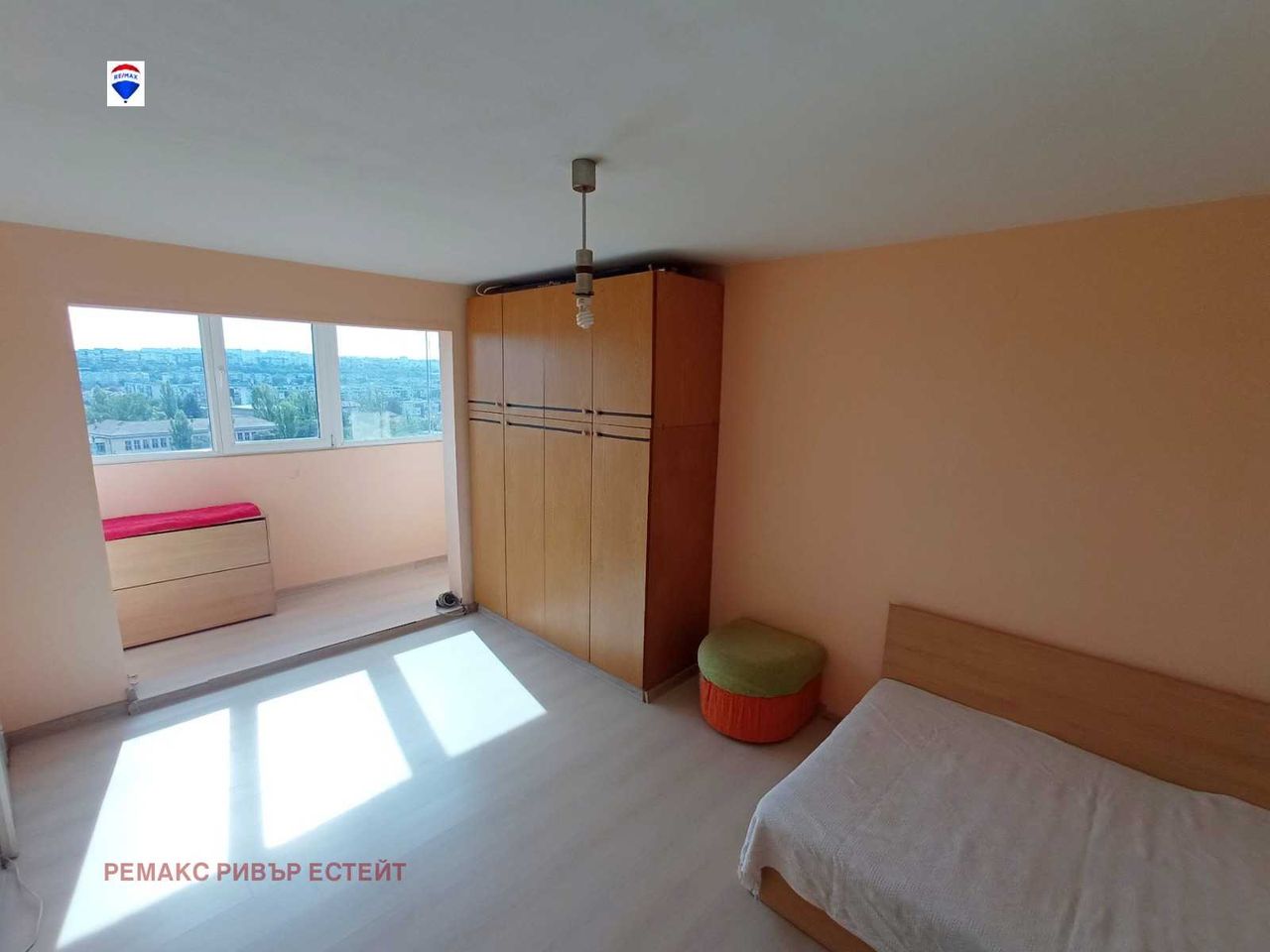 Продава се Едностаен апартамент в Русе, Здравец Север 1 - 34 кв.м за 1468 €/кв.м - Снимка #1