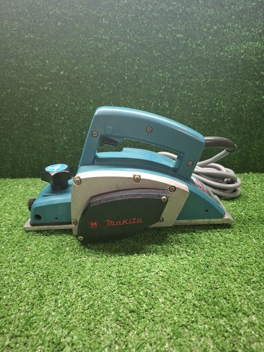 Ренде на Makita 1923B