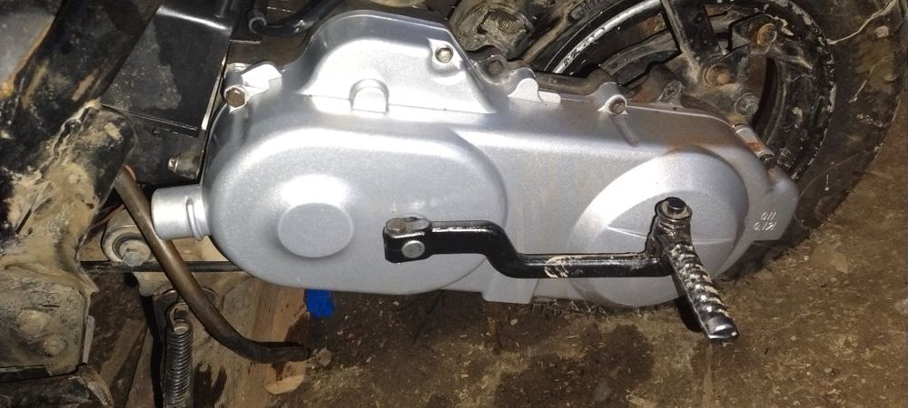Vând scuter gy6 cu set de 80