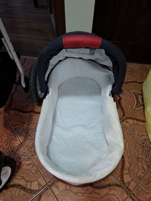 Carucior bebe 3 în 1