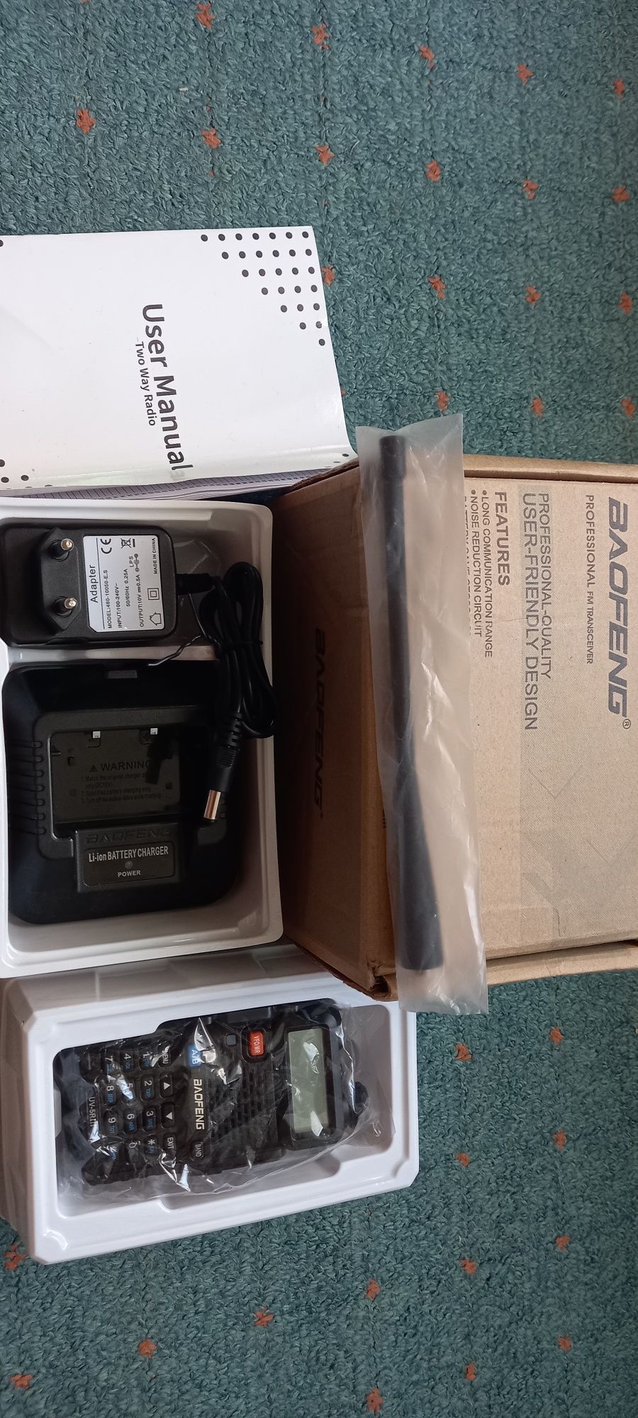Statie radio portabila Baofeng UV-5R 5W, 136 - 174 MHz / 400-520 Mhz