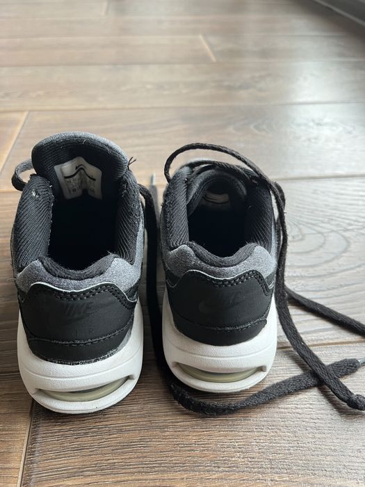 Oskar ботуши 27 номер, маратонки nike