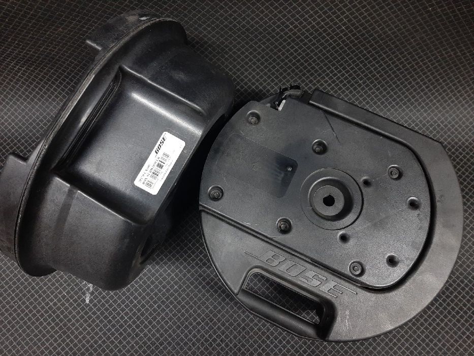 Продам Сабвуфер BOSE Nissan Murano PNZ50