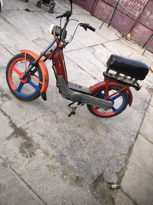 Vând piaggio ciao la preț de 2000 lei preț negociabil