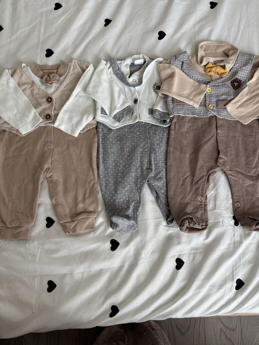 Vand haine bebe 0-3 luni