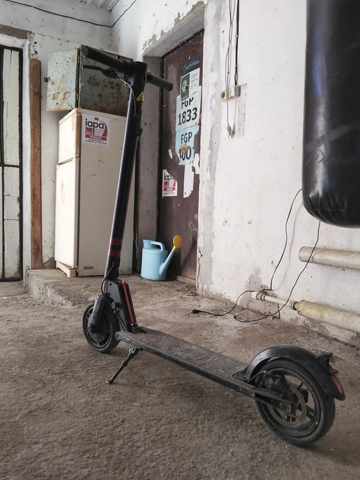 Самакат с зарядкой