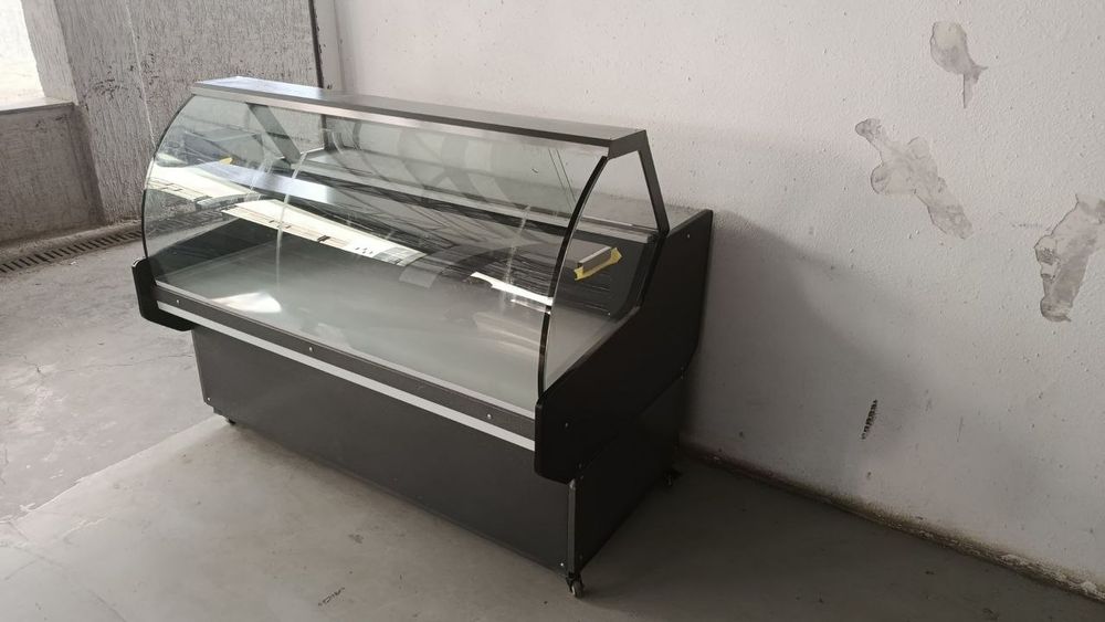 Продается Холодильник ветрина