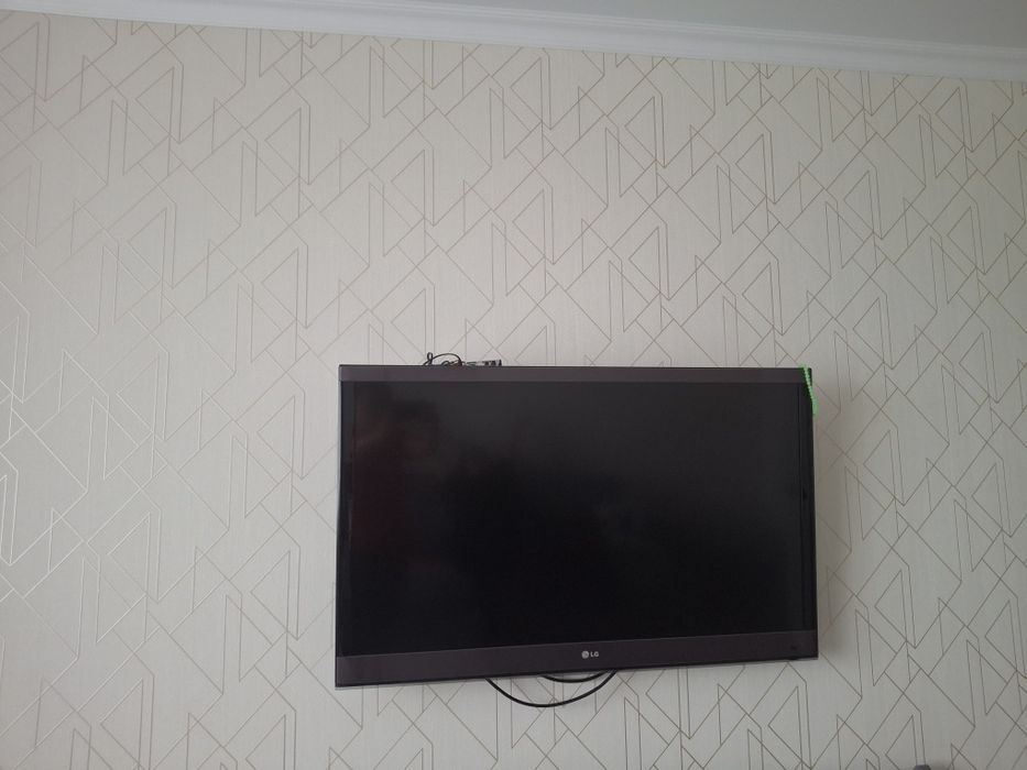 Продам  телевизор LG  в хорошем состоянии. НЕДОРОГО