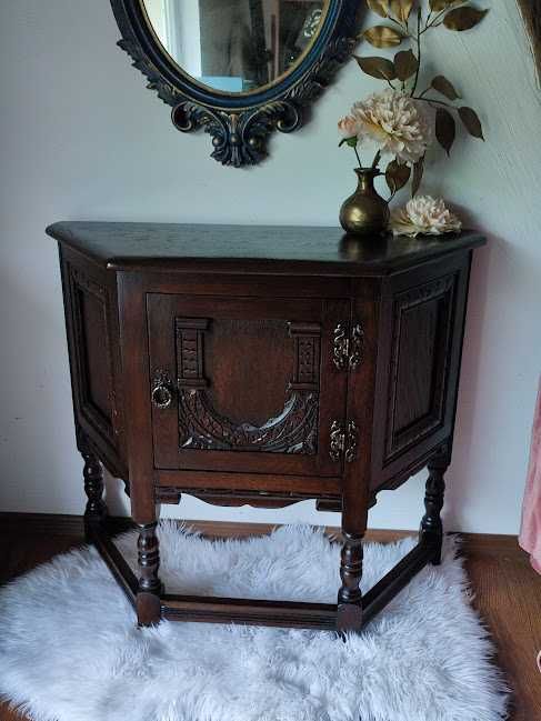 Dulap lateral Old Charm Furniture-Restaurat