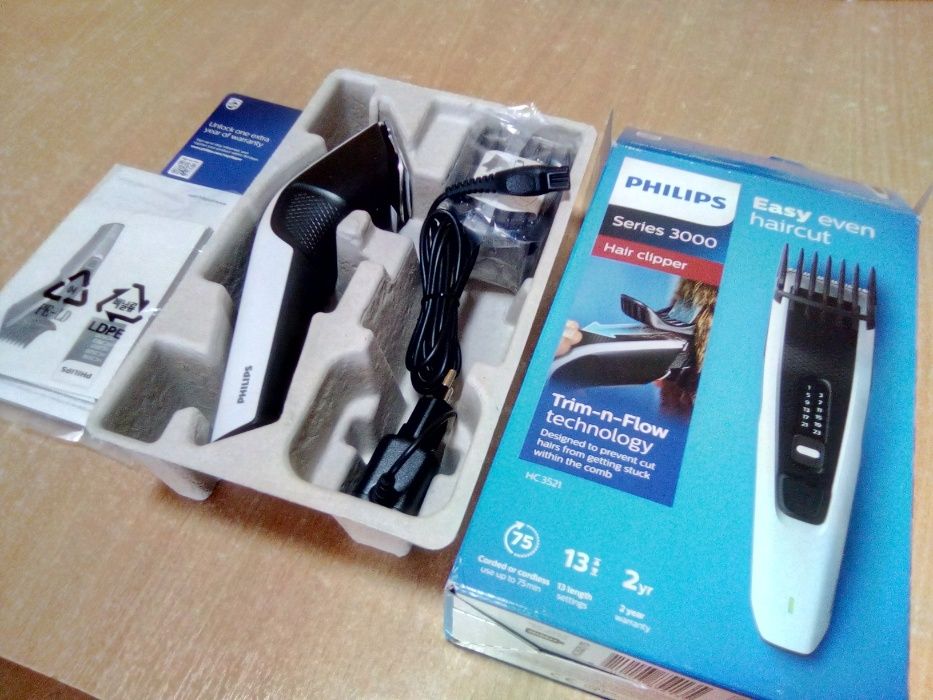 Vand aparat de tuns Philips Seria 3000, white collection !!!