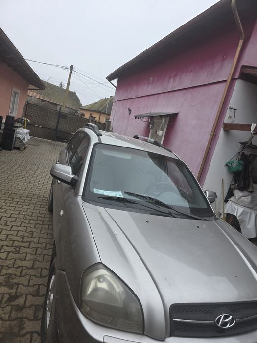 De vanzare hiundai tucson din 2004