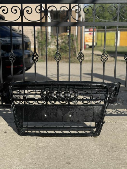 Предна решетка за ауди а4 б8