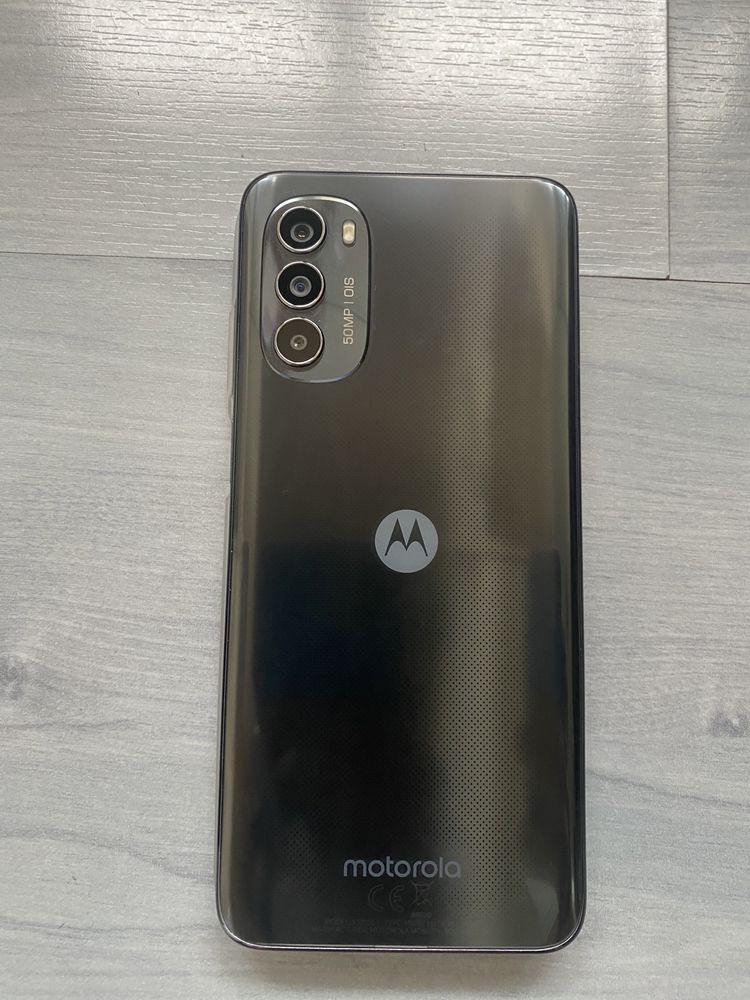 Motorola G82 128gb, 2 години гаранция