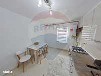 Apartament cu 3 camere de vânzare în zona Est