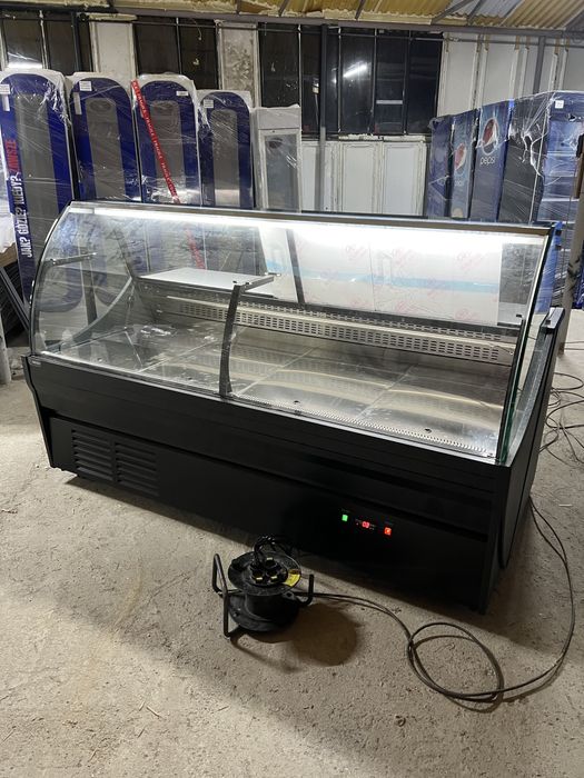 Vitrina frigorifica orizontala pentru mezeluri lactate si branzeturi