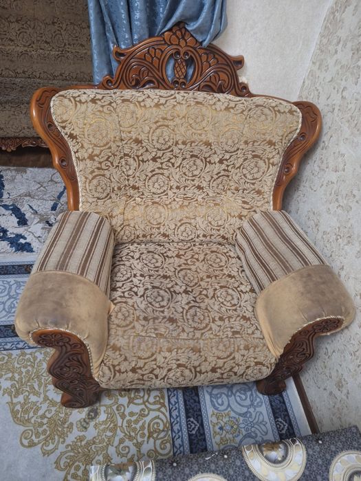 Kresla yahshi holatda