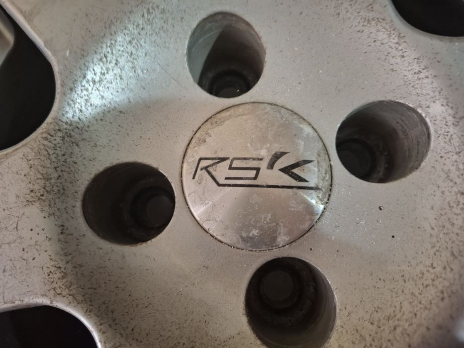 Зимни гуми BFGoodrich заедно с джанти 185x65x14 4x100 56.1мм