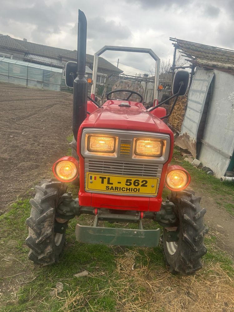 Tractor YANMAR 2202D