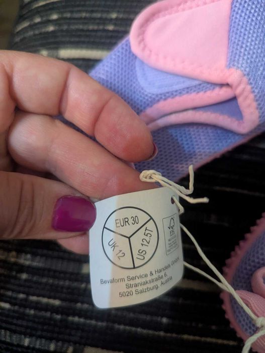 Аква обувки момиче 30 ( нови )