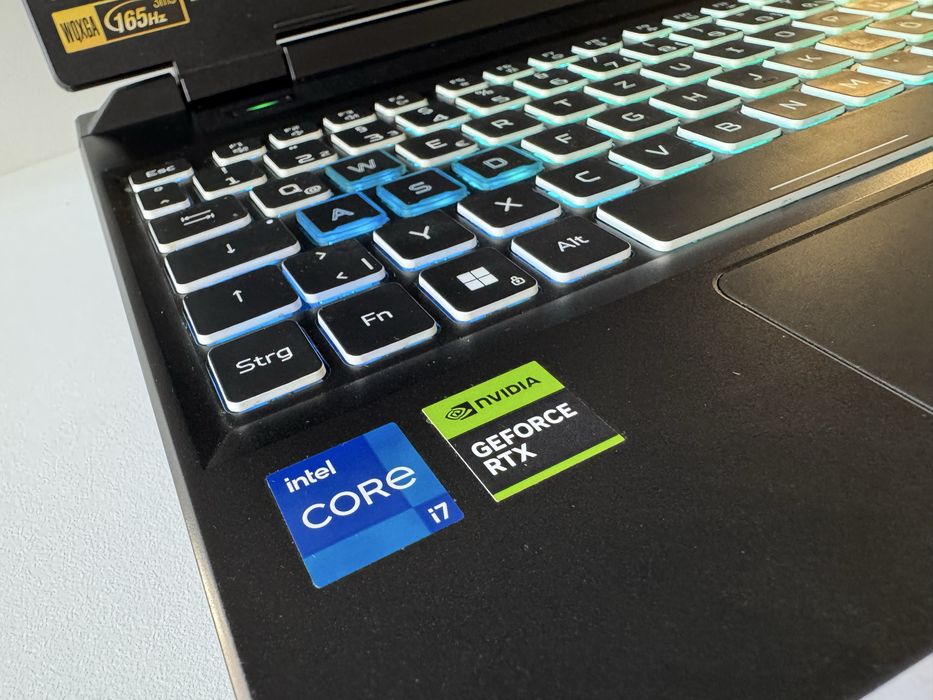 Laptop Acer Predator Helios 16 - 32GB DDR5 - RTX 4070 8GB - Garantie