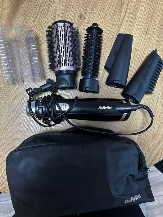 Perie Babyliss cu 4 accesorii
